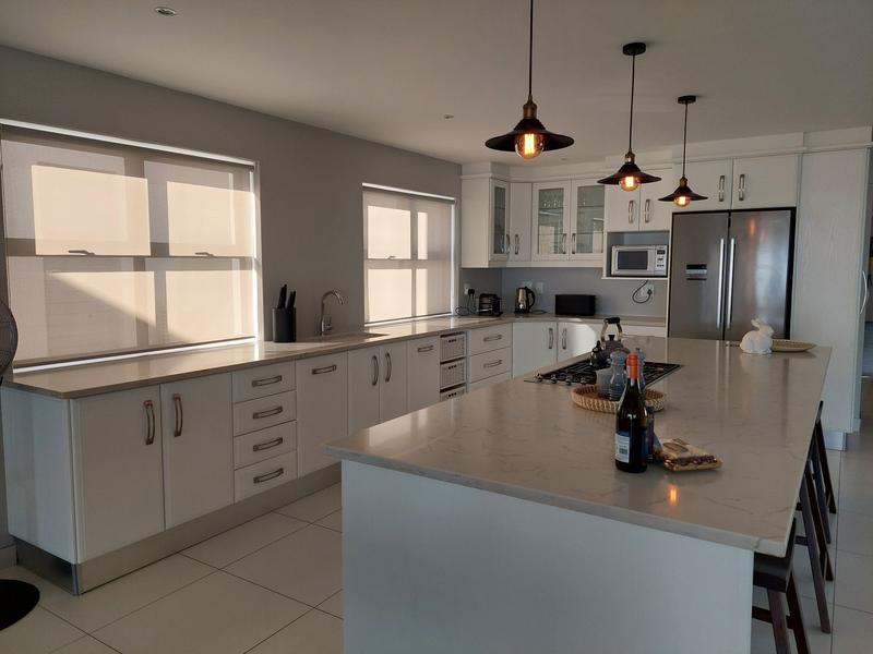 6 Bedroom Property for Sale in Golden Mile Western Cape